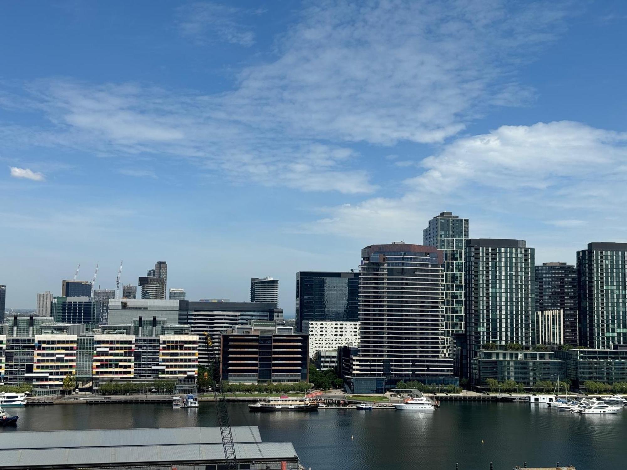 Akom At Docklands Melbourne Luaran gambar