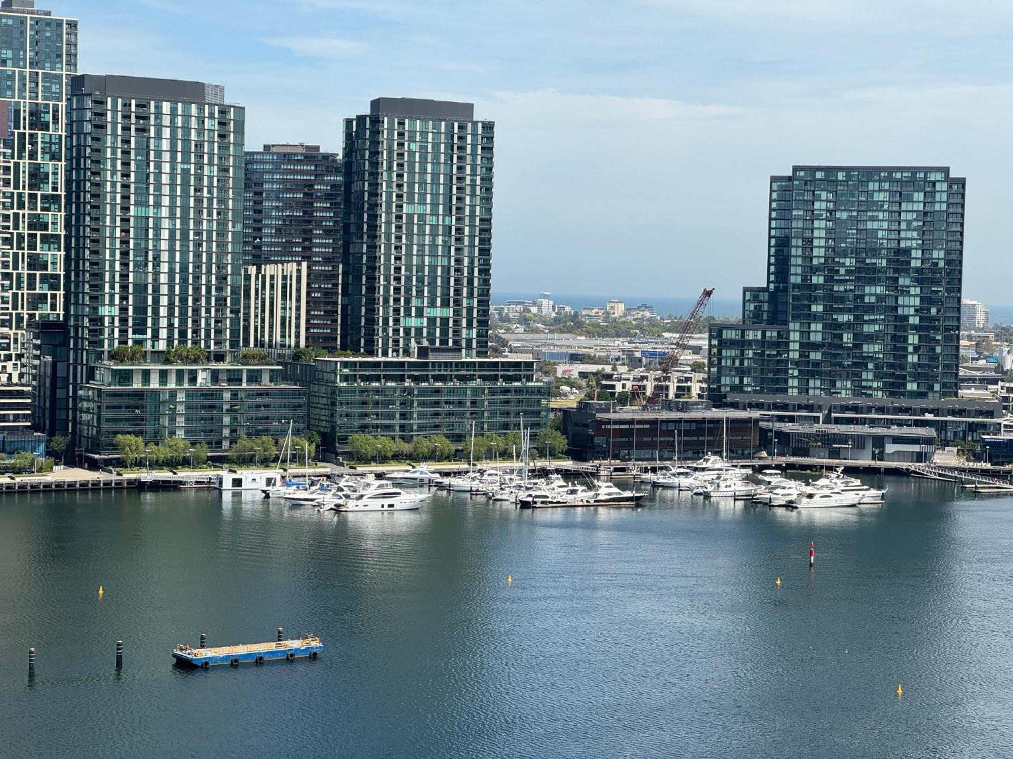 Akom At Docklands Melbourne Luaran gambar