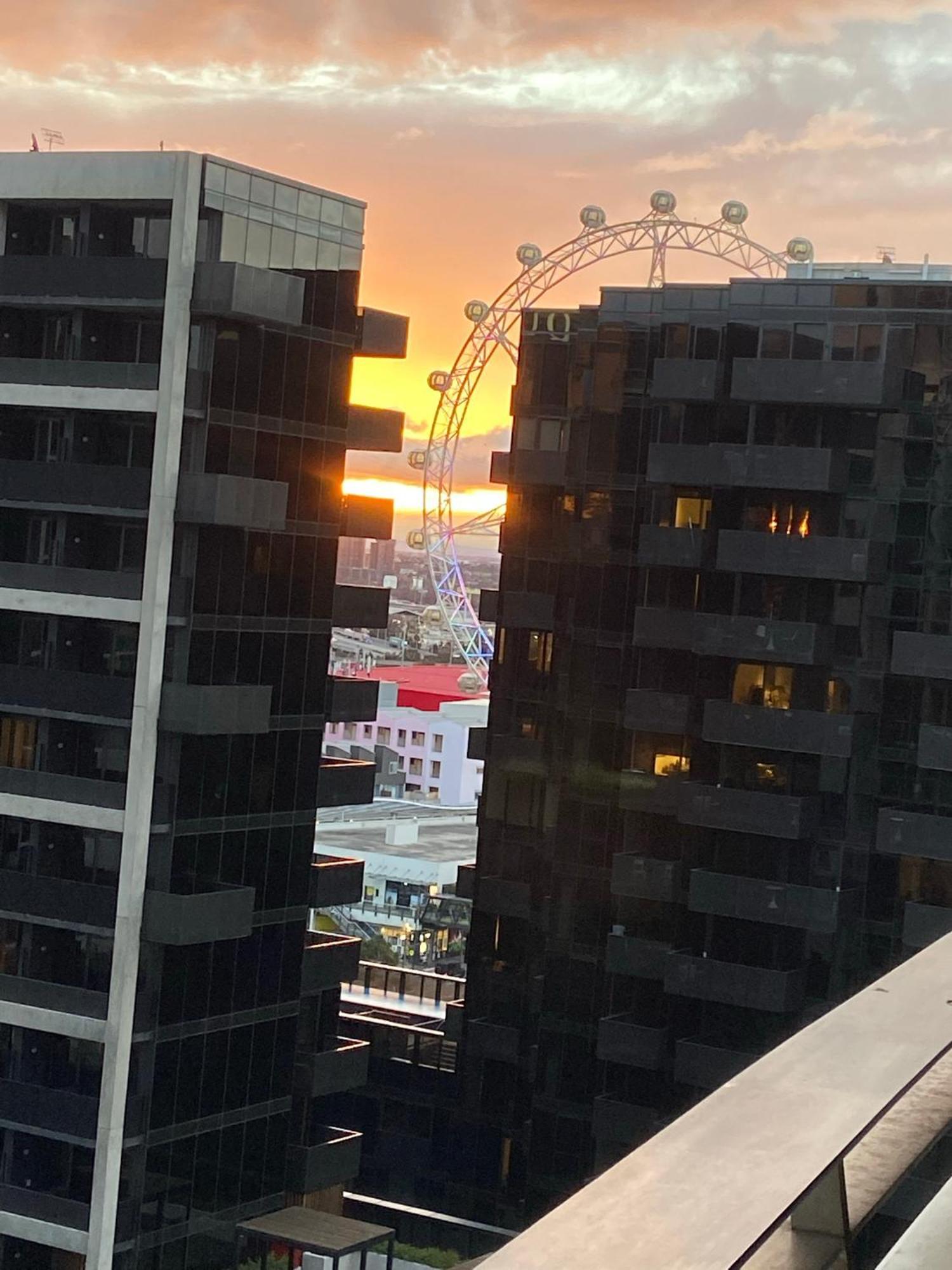 Akom At Docklands Melbourne Luaran gambar