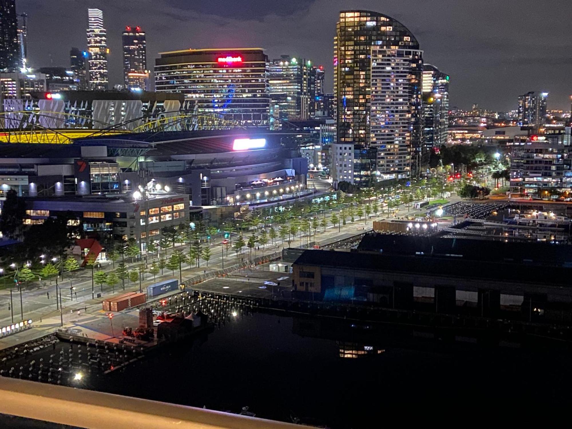 Akom At Docklands Melbourne Luaran gambar